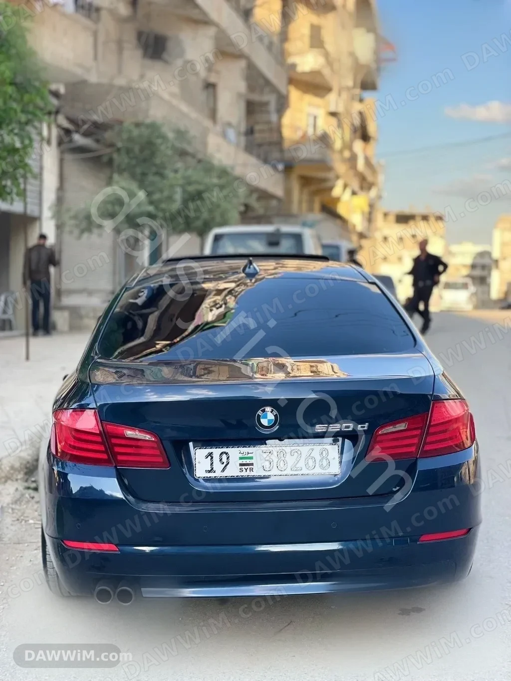 للبيع بي ام دابليو 520d موديل 2011