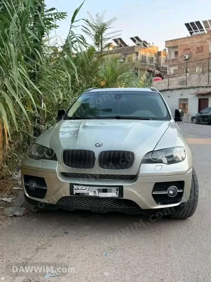 سيارة بي إم دبليو X6 موديل 2008