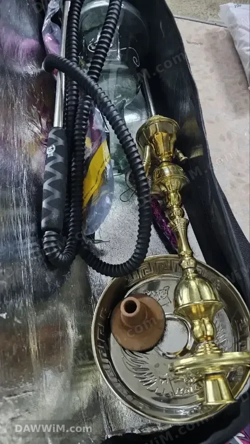أركيلة نحاس شبه جديدة مع كامل أغراضها
