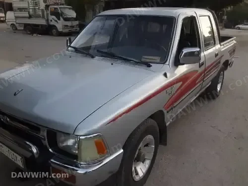 تويوتا هايلوكس دبل كابين