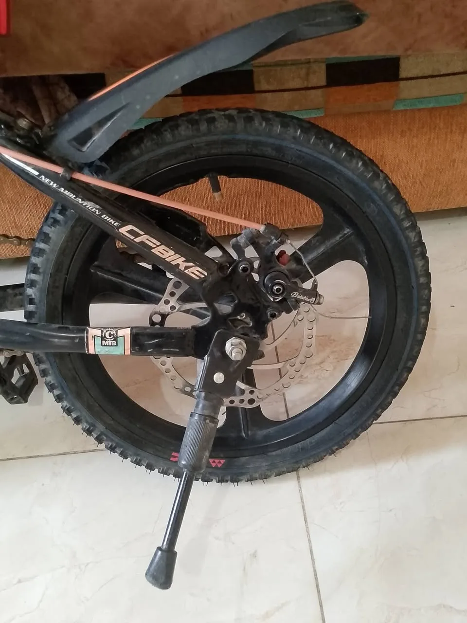 بسكليت أطفال نظيف للبيع بحالة جيدة