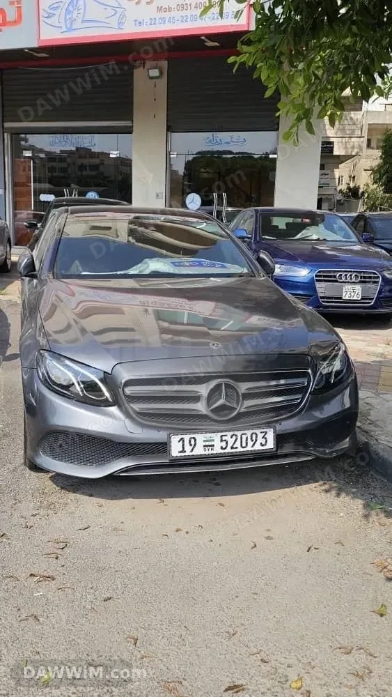 مرسيدس بينز E300 موديل 2019 مستعملة للبيع