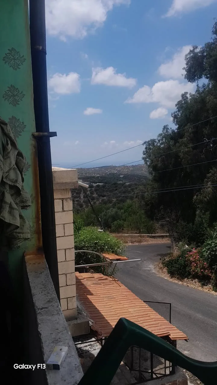 شقة جاهزة للسكن للبيع في بيت ملحم - طرطوس ريف متن الساحل