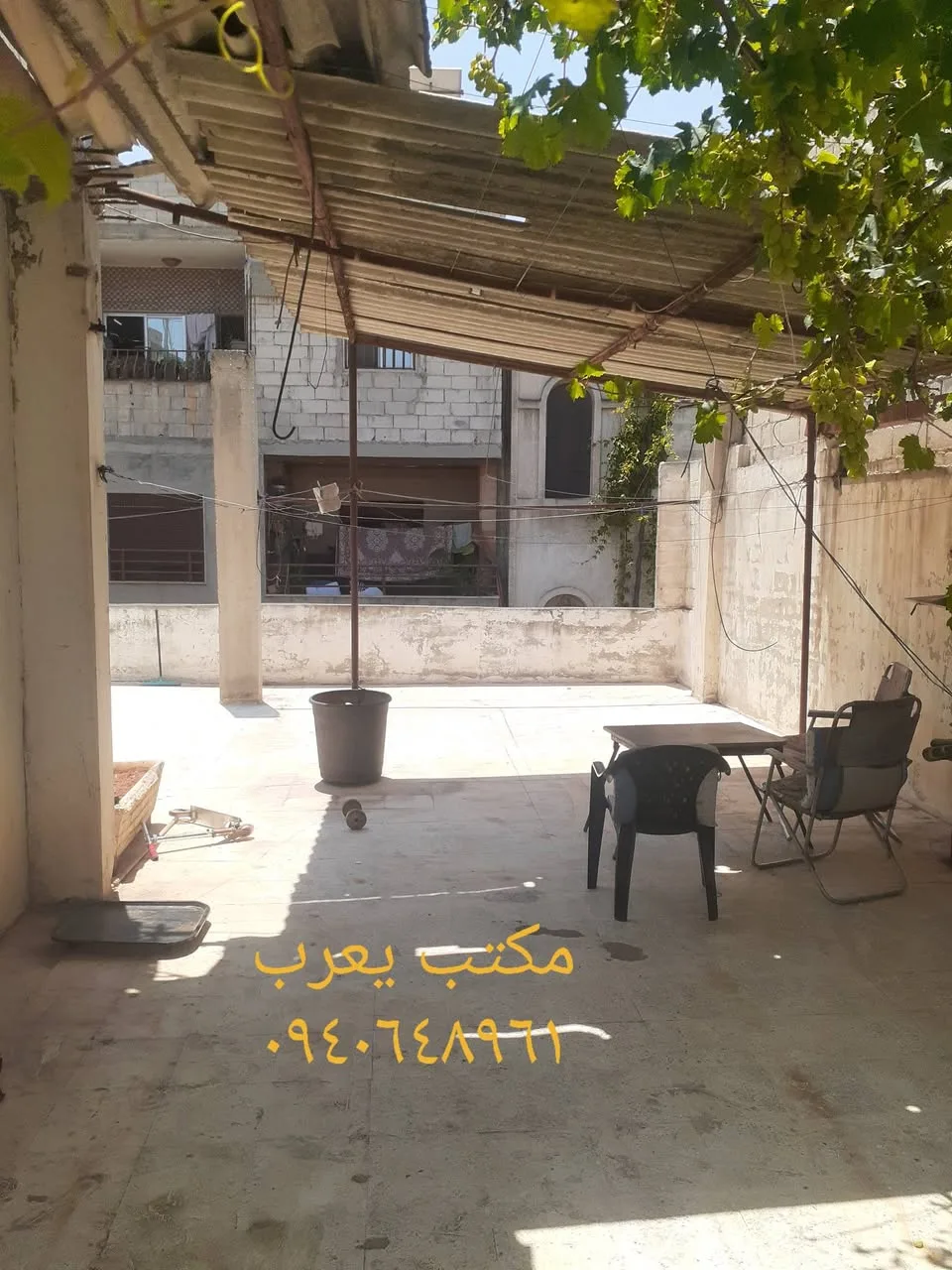 كتلة سكنية للبيع في بيت الطويل - الشوارع الوسطى