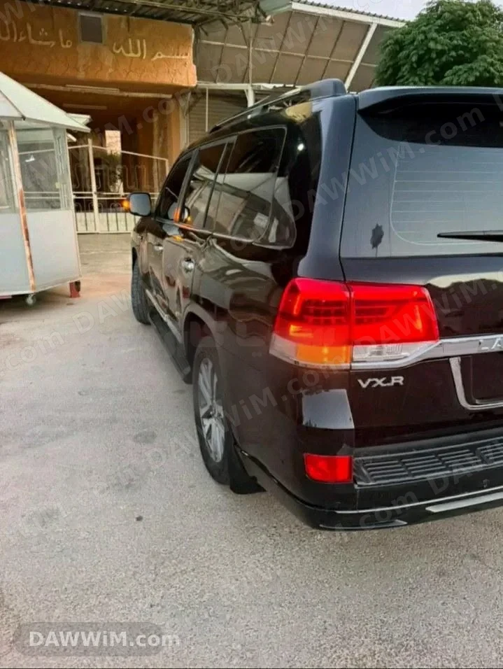 تويوتا لاند كروزر VXR موديل 2016