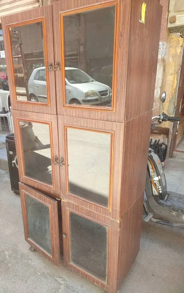 خزانة 3 طوابق للبيع
