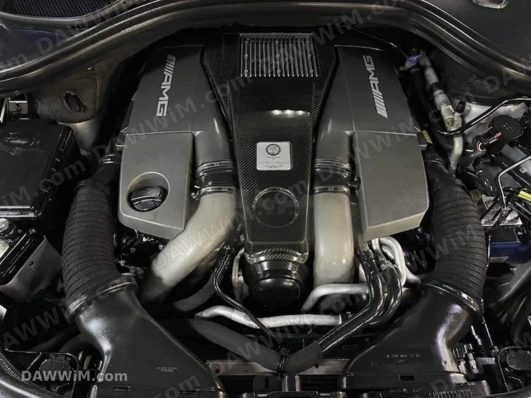 مرسيدس بينز ML 63 AMG موديل 2015 بحالة ممتازة