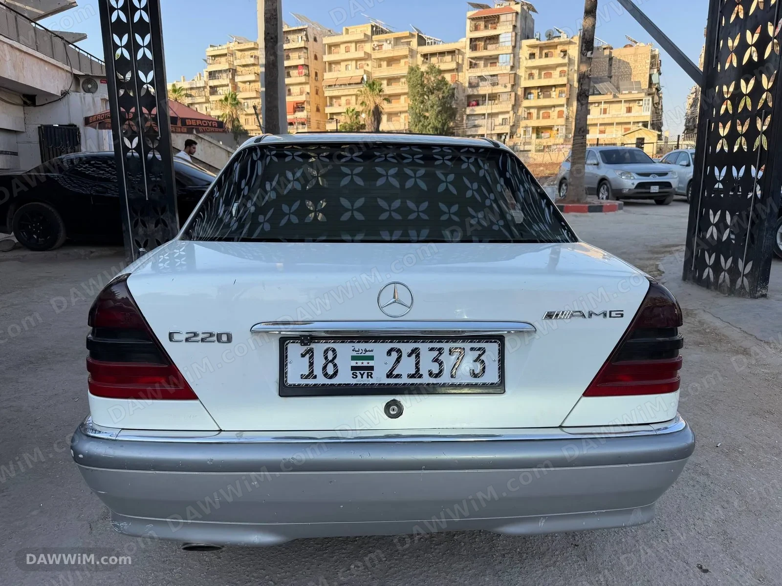 سيارة مرسيدس C220 موديل 1994 للبيع